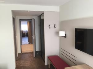 Economy: Hotel Heidelberg, Aadorf